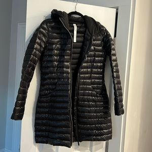 Lululemon thin shiny puff jacket